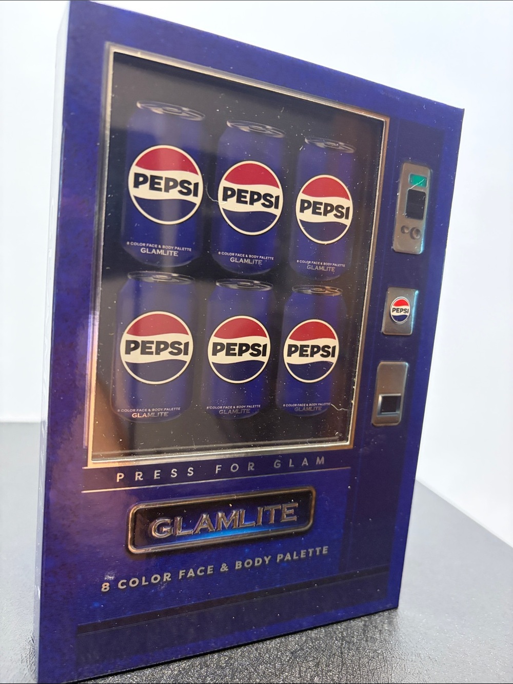 GlamLite x Pepsi 8-Color Eye & Face Palette -